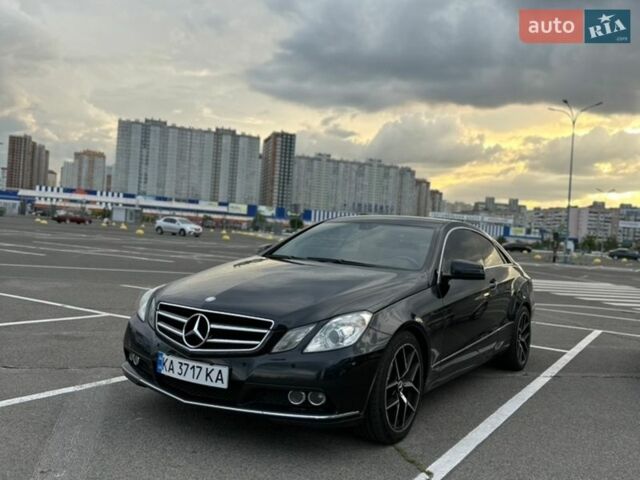 Чорний Мерседес Е-Клас, об'ємом двигуна 1.8 л та пробігом 288 тис. км за 14500 $, фото 1 на Automoto.ua