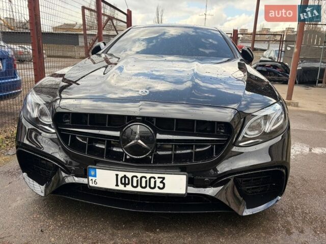 Черный Мерседес Е-Класс, объемом двигателя 2 л и пробегом 150 тыс. км за 40000 $, фото 1 на Automoto.ua