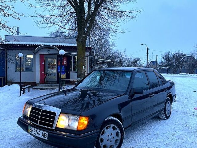 Чорний Мерседес Е-Клас, об'ємом двигуна 2 л та пробігом 0 тис. км за 2200 $, фото 1 на Automoto.ua