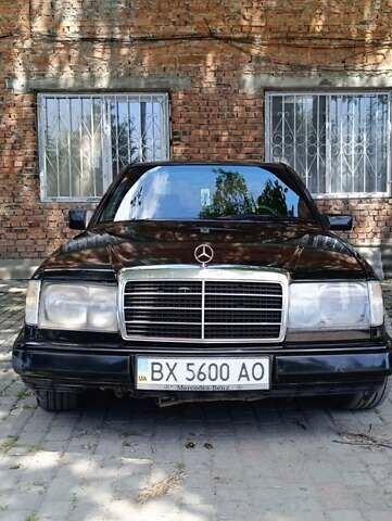 Чорний Мерседес Е-Клас, об'ємом двигуна 3 л та пробігом 460 тис. км за 2900 $, фото 1 на Automoto.ua