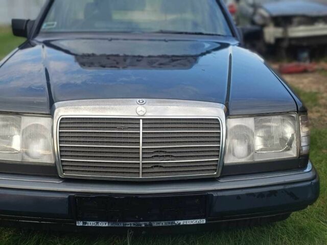 Чорний Мерседес Е-Клас, об'ємом двигуна 2.3 л та пробігом 170 тис. км за 1000 $, фото 1 на Automoto.ua