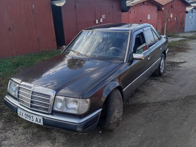 Чорний Мерседес Е-Клас, об'ємом двигуна 0 л та пробігом 440 тис. км за 2500 $, фото 1 на Automoto.ua