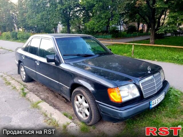 Черный Мерседес Е-Класс, объемом двигателя 2.2 л и пробегом 450 тыс. км за 1650 $, фото 1 на Automoto.ua