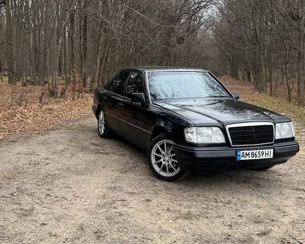 Черный Мерседес Е-Класс, объемом двигателя 2.2 л и пробегом 442 тыс. км за 7000 $, фото 1 на Automoto.ua