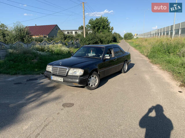 Чорний Мерседес Е-Клас, об'ємом двигуна 2.2 л та пробігом 619 тис. км за 4000 $, фото 1 на Automoto.ua