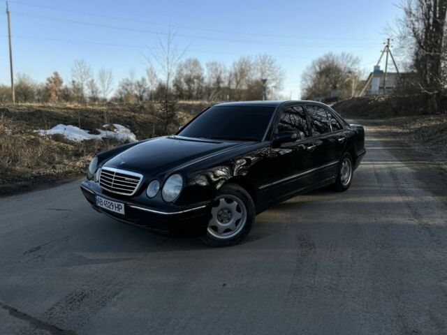 Чорний Мерседес Е-Клас, об'ємом двигуна 3.2 л та пробігом 400 тис. км за 3450 $, фото 1 на Automoto.ua