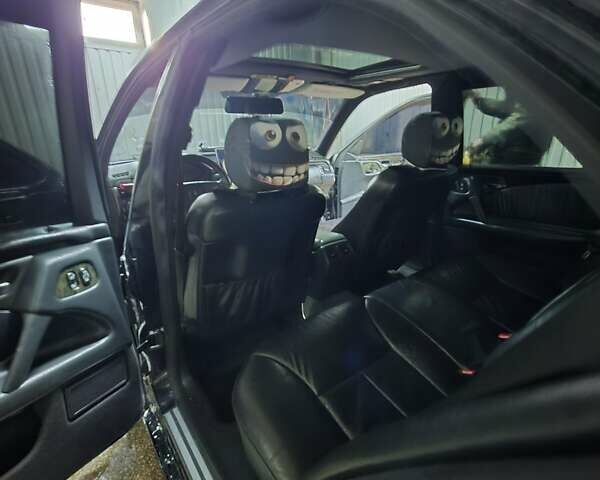 Черный Мерседес Е-Класс, объемом двигателя 4.2 л и пробегом 850 тыс. км за 5700 $, фото 1 на Automoto.ua