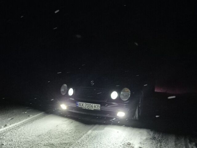 Черный Мерседес Е-Класс, объемом двигателя 4.2 л и пробегом 850 тыс. км за 5700 $, фото 1 на Automoto.ua