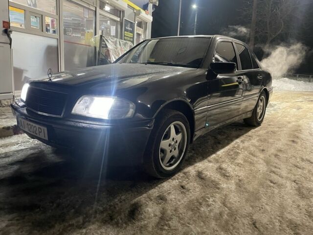 Чорний Мерседес Е-Клас, об'ємом двигуна 2.8 л та пробігом 280 тис. км за 3002 $, фото 1 на Automoto.ua