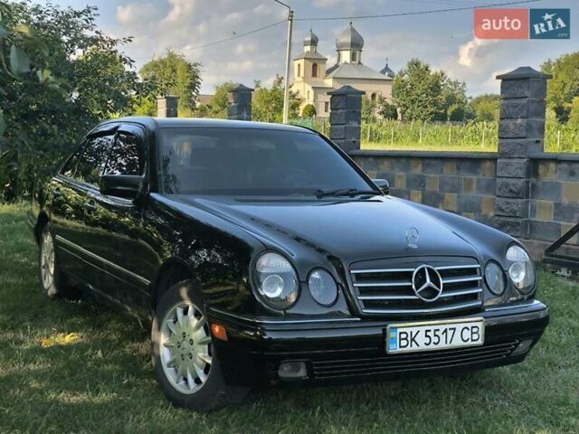 Черный Мерседес Е-Класс, объемом двигателя 3 л и пробегом 389 тыс. км за 4400 $, фото 1 на Automoto.ua