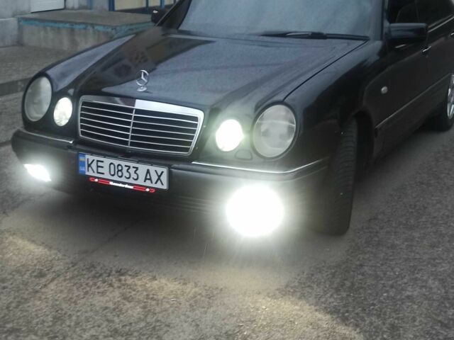 Черный Мерседес Е-Класс, объемом двигателя 2.8 л и пробегом 570 тыс. км за 3700 $, фото 1 на Automoto.ua