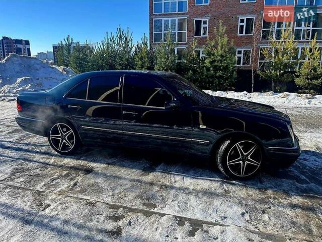 Черный Мерседес Е-Класс, объемом двигателя 4.2 л и пробегом 412 тыс. км за 4800 $, фото 1 на Automoto.ua