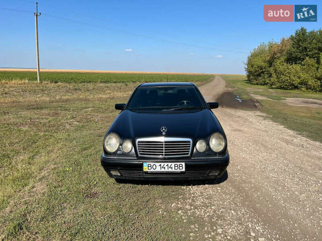 Чорний Мерседес Е-Клас, об'ємом двигуна 3 л та пробігом 560 тис. км за 3500 $, фото 1 на Automoto.ua