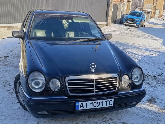 Чорний Мерседес Е-Клас, об'ємом двигуна 3.2 л та пробігом 400 тис. км за 4100 $, фото 1 на Automoto.ua