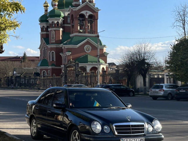 Чорний Мерседес Е-Клас, об'ємом двигуна 2.8 л та пробігом 391 тис. км за 3500 $, фото 1 на Automoto.ua