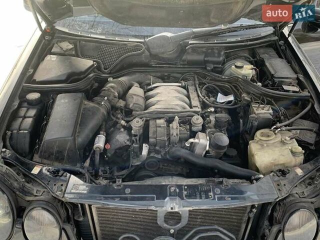 Черный Мерседес Е-Класс, объемом двигателя 2.8 л и пробегом 390 тыс. км за 3300 $, фото 1 на Automoto.ua