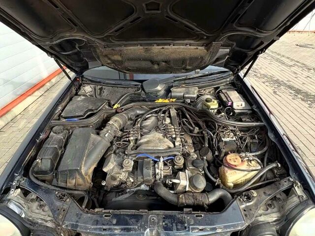 Чорний Мерседес Е-Клас, об'ємом двигуна 4.3 л та пробігом 326 тис. км за 4000 $, фото 1 на Automoto.ua