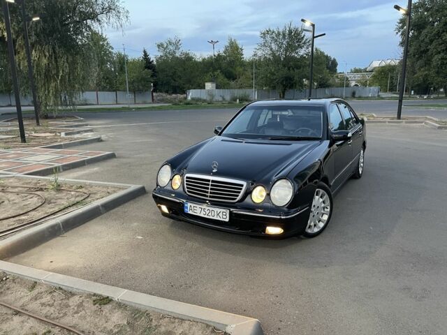 Чорний Мерседес Е-Клас, об'ємом двигуна 4.2 л та пробігом 450 тис. км за 7000 $, фото 1 на Automoto.ua