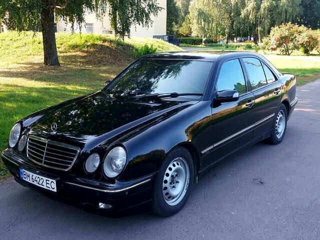 Черный Мерседес Е-Класс, объемом двигателя 3.2 л и пробегом 333 тыс. км за 2900 $, фото 1 на Automoto.ua