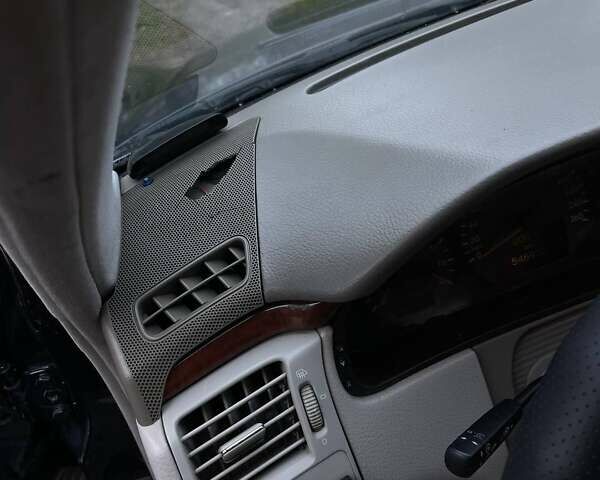 Черный Мерседес Е-Класс, объемом двигателя 2.8 л и пробегом 547 тыс. км за 2950 $, фото 1 на Automoto.ua