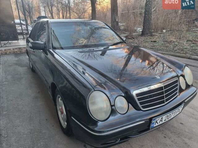 Чорний Мерседес Е-Клас, об'ємом двигуна 2 л та пробігом 333 тис. км за 2500 $, фото 1 на Automoto.ua