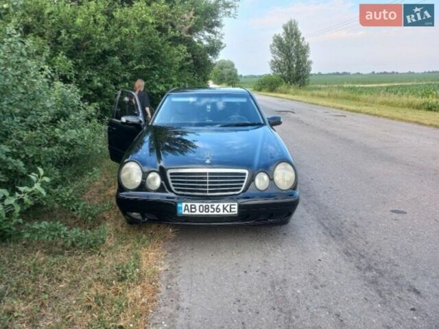 Чорний Мерседес Е-Клас, об'ємом двигуна 2 л та пробігом 420 тис. км за 4000 $, фото 1 на Automoto.ua