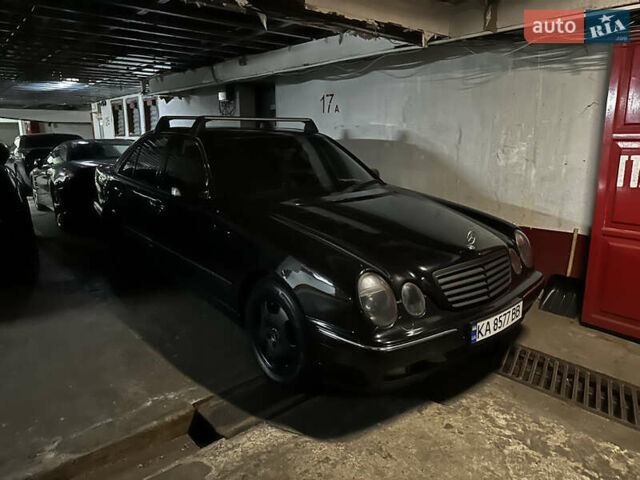 Черный Мерседес Е-Класс, объемом двигателя 3.2 л и пробегом 314 тыс. км за 7000 $, фото 1 на Automoto.ua