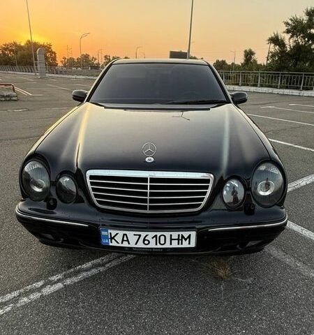 Чорний Мерседес Е-Клас, об'ємом двигуна 3.2 л та пробігом 200 тис. км за 7000 $, фото 1 на Automoto.ua