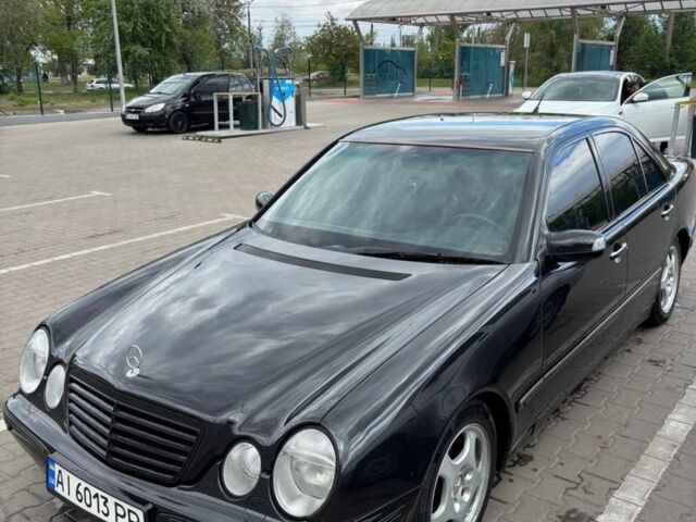 Мерседес Е-Класс 2001 в Кривом Роге на Automoto.ua Черный Мерседес Е-Класс, объемом двигателя 3.2 л и пробегом 340 тыс. км за 5000 $, фото 1 на Automoto.ua