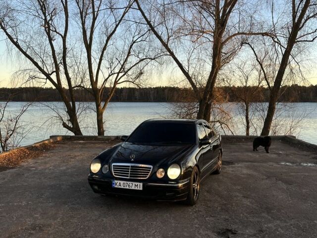 Черный Мерседес Е-Класс, объемом двигателя 3.2 л и пробегом 297 тыс. км за 5000 $, фото 1 на Automoto.ua