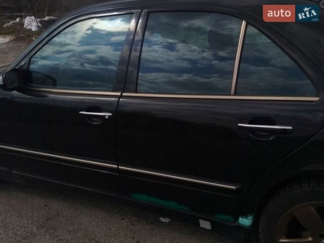 Чорний Мерседес Е-Клас, об'ємом двигуна 2.7 л та пробігом 416 тис. км за 4000 $, фото 1 на Automoto.ua