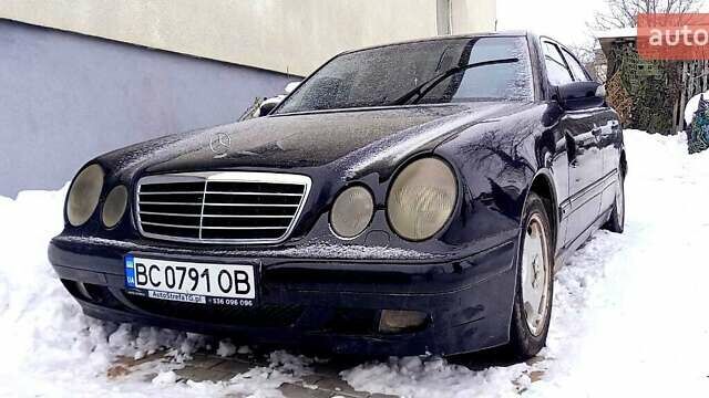 Черный Мерседес Е-Класс, объемом двигателя 2.15 л и пробегом 330 тыс. км за 4200 $, фото 1 на Automoto.ua