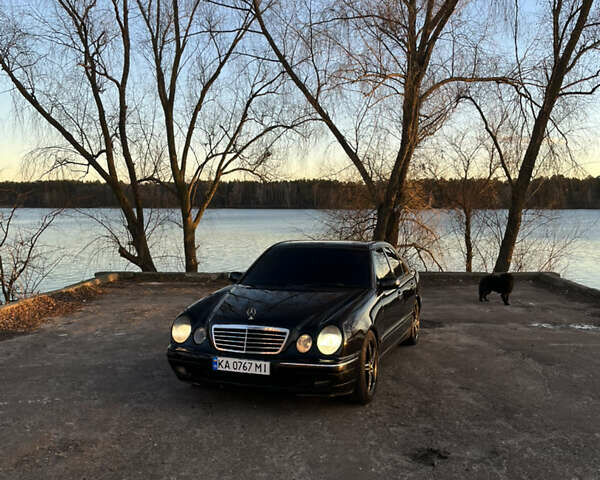 Чорний Мерседес Е-Клас, об'ємом двигуна 3.2 л та пробігом 297 тис. км за 5000 $, фото 1 на Automoto.ua