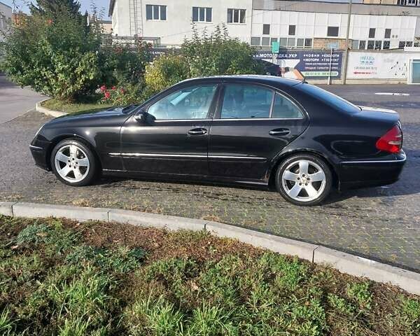 Мерседес Е-Класс 2002 в Полтаве на Automoto.ua Черный Мерседес Е-Класс, объемом двигателя 3.2 л и пробегом 380 тыс. км за 2000 $, фото 1 на Automoto.ua