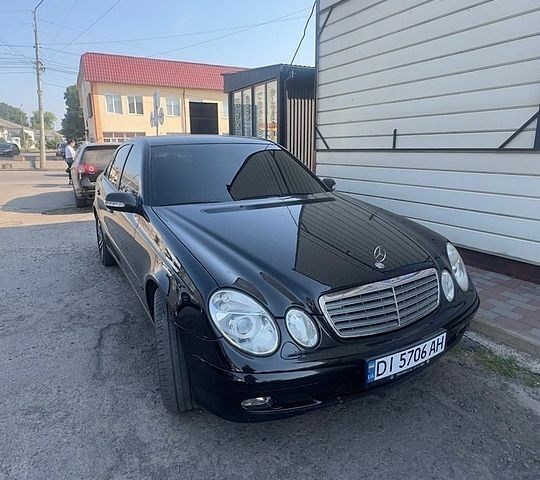 Чорний Мерседес Е-Клас, об'ємом двигуна 2.15 л та пробігом 285 тис. км за 6500 $, фото 1 на Automoto.ua