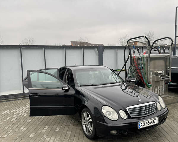 Чорний Мерседес Е-Клас, об'ємом двигуна 2.2 л та пробігом 315 тис. км за 5450 $, фото 1 на Automoto.ua