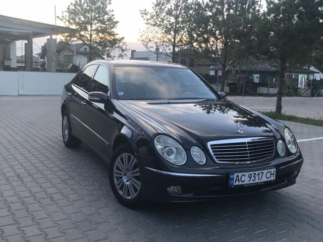 Чорний Мерседес Е-Клас, об'ємом двигуна 2.7 л та пробігом 331 тис. км за 7500 $, фото 1 на Automoto.ua