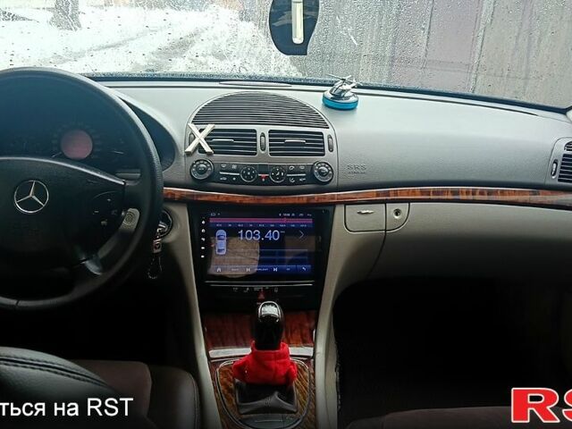 Черный Мерседес Е-Класс, объемом двигателя 2.1 л и пробегом 495 тыс. км за 7000 $, фото 1 на Automoto.ua