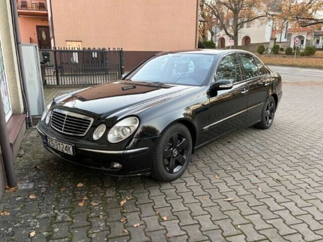 Черный Мерседес Е-Класс, объемом двигателя 2.7 л и пробегом 314 тыс. км за 2200 $, фото 1 на Automoto.ua