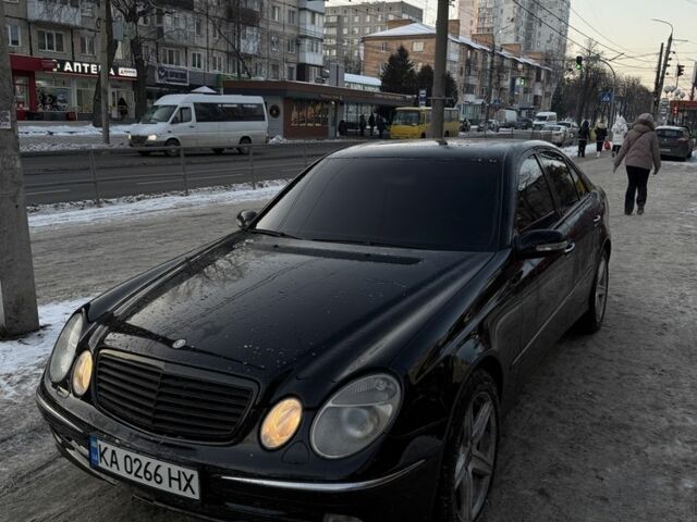 Чорний Мерседес Е-Клас, об'ємом двигуна 5 л та пробігом 360 тис. км за 5700 $, фото 1 на Automoto.ua