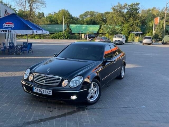 Черный Мерседес Е-Класс, объемом двигателя 2.7 л и пробегом 350 тыс. км за 6800 $, фото 1 на Automoto.ua