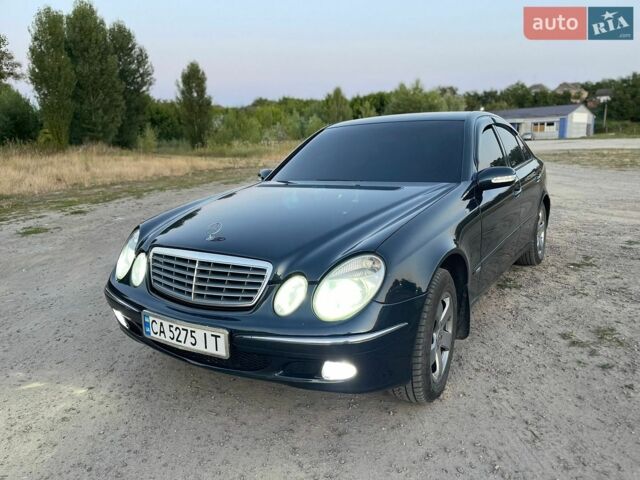 Черный Мерседес Е-Класс, объемом двигателя 1.8 л и пробегом 340 тыс. км за 4999 $, фото 1 на Automoto.ua