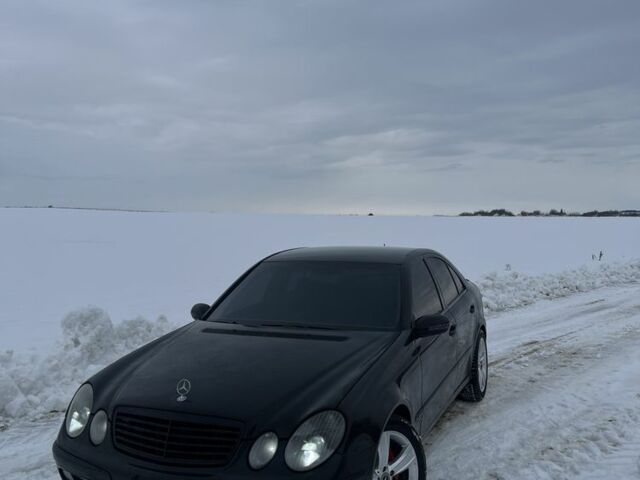 Чорний Мерседес Е-Клас, об'ємом двигуна 3.2 л та пробігом 378 тис. км за 7600 $, фото 1 на Automoto.ua