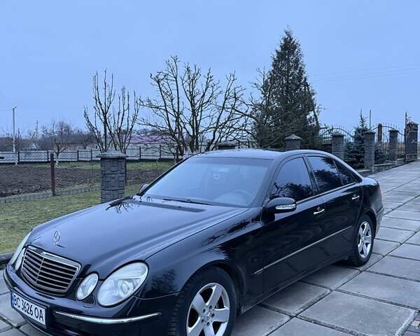 Черный Мерседес Е-Класс, объемом двигателя 3.2 л и пробегом 360 тыс. км за 6800 $, фото 1 на Automoto.ua