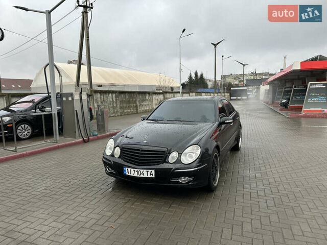 Чорний Мерседес Е-Клас, об'ємом двигуна 5 л та пробігом 250 тис. км за 8000 $, фото 1 на Automoto.ua