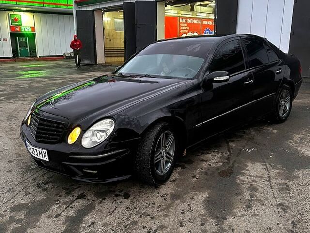 Черный Мерседес Е-Класс, объемом двигателя 3.2 л и пробегом 450 тыс. км за 6500 $, фото 1 на Automoto.ua
