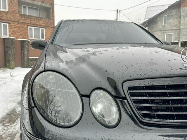 Черный Мерседес Е-Класс, объемом двигателя 3.2 л и пробегом 367 тыс. км за 7350 $, фото 1 на Automoto.ua