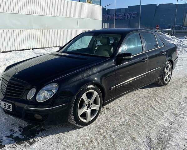 Черный Мерседес Е-Класс, объемом двигателя 3.2 л и пробегом 385 тыс. км за 4100 $, фото 1 на Automoto.ua