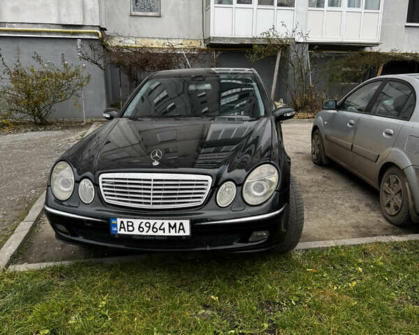 Черный Мерседес Е-Класс, объемом двигателя 3.22 л и пробегом 380 тыс. км за 8999 $, фото 1 на Automoto.ua