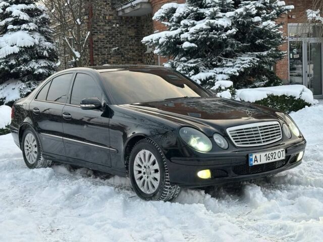 Черный Мерседес Е-Класс, объемом двигателя 2.6 л и пробегом 3 тыс. км за 5950 $, фото 1 на Automoto.ua
